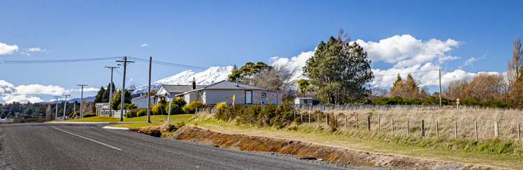 100 Ruapehu Road Ohakune_29