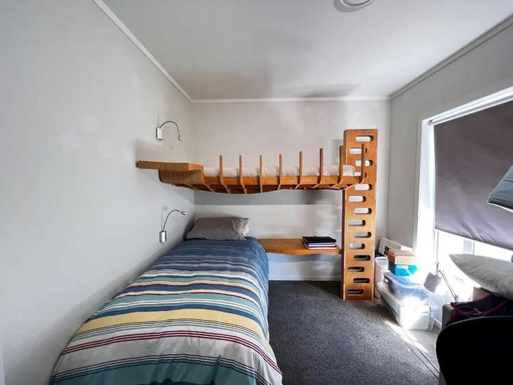 2/18 Merani Street Narrow Neck_12