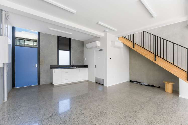 Unit 57/3 Pacific Rise Mt Wellington_4