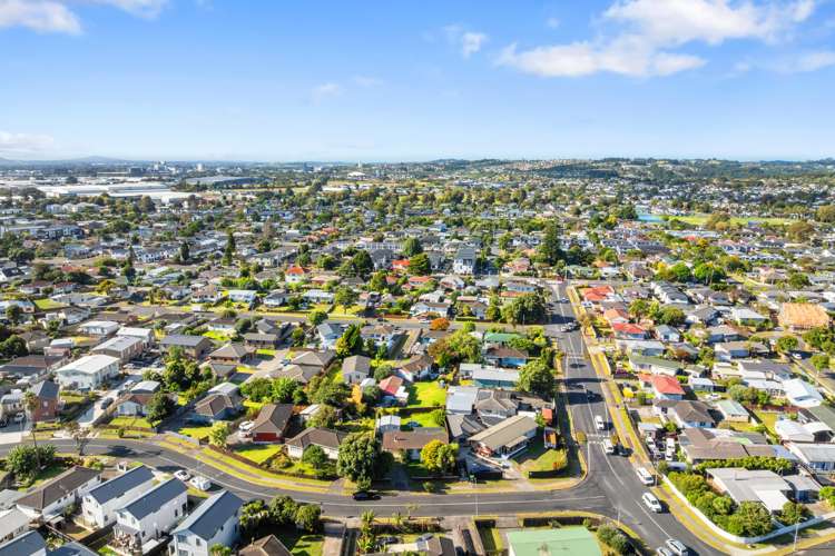 64 Sunlands Drive Manurewa_13