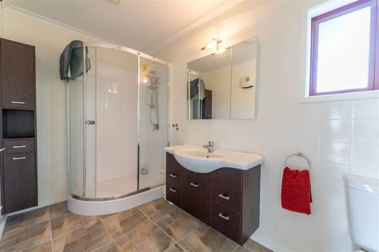 23 Tenby Street Moeraki_11