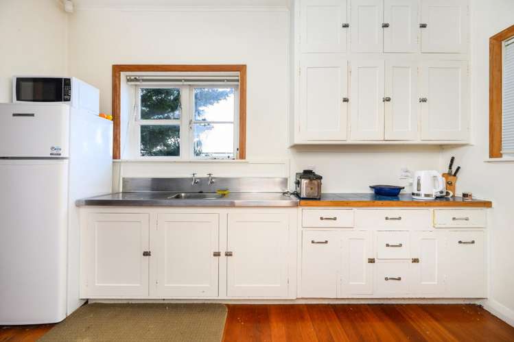 200 College Street West End_3