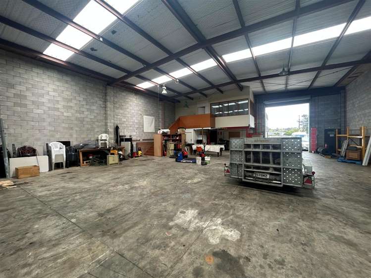 11 Bassant Avenue Penrose_4