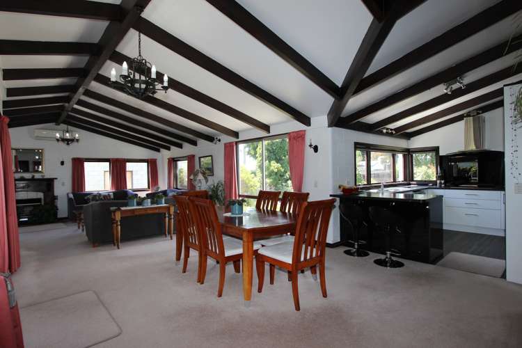 12 Howick Road Blenheim Central_7