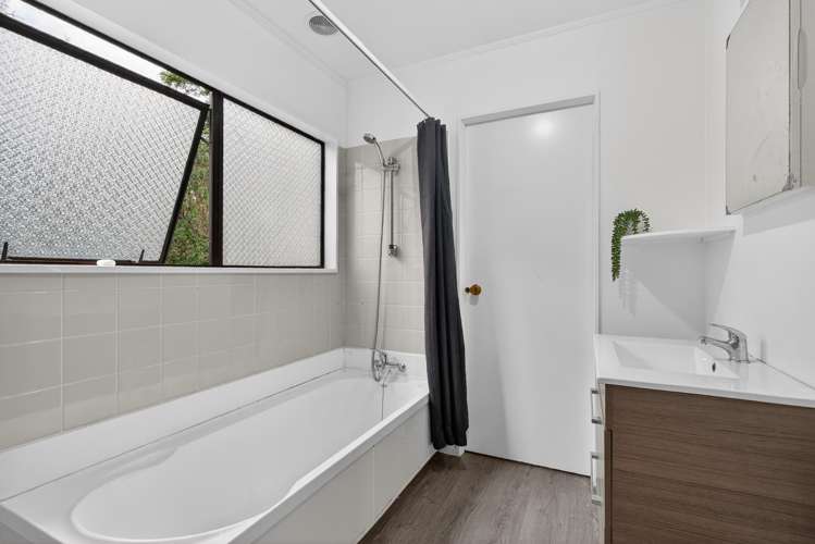 23B Kennedy Grove Stokes Valley_16