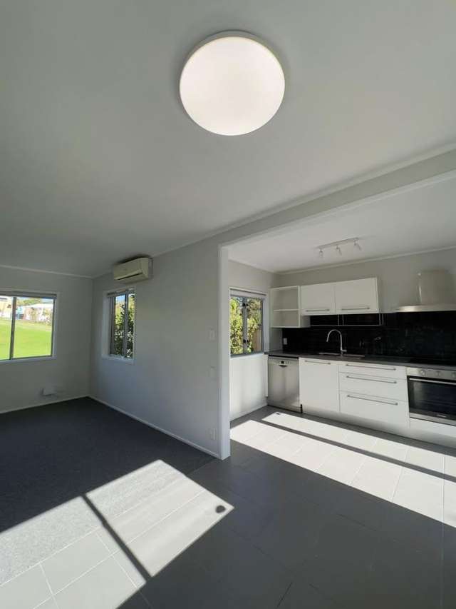 2/43 Stott Ave Birkdale_4