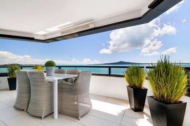 4/165 Tamaki Drive_3