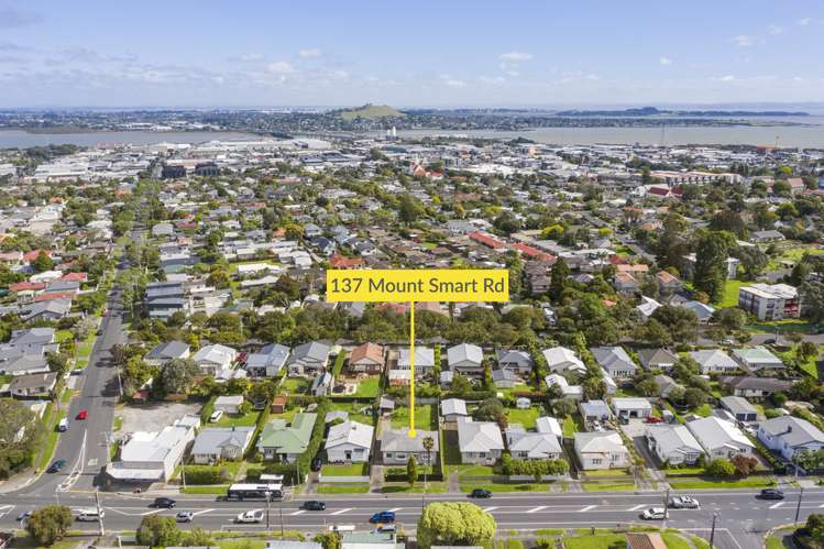 137 Mount Smart Road Onehunga_15