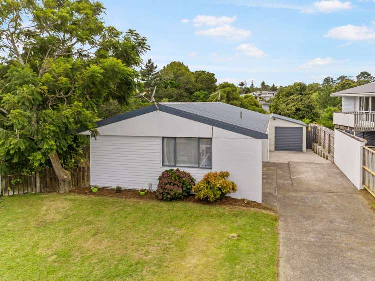 35 Huia Street Waiuku_13
