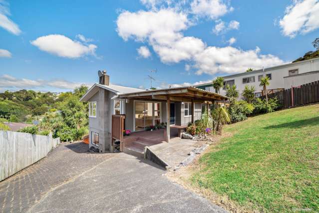 9 Cheval Drive Totara Vale_1