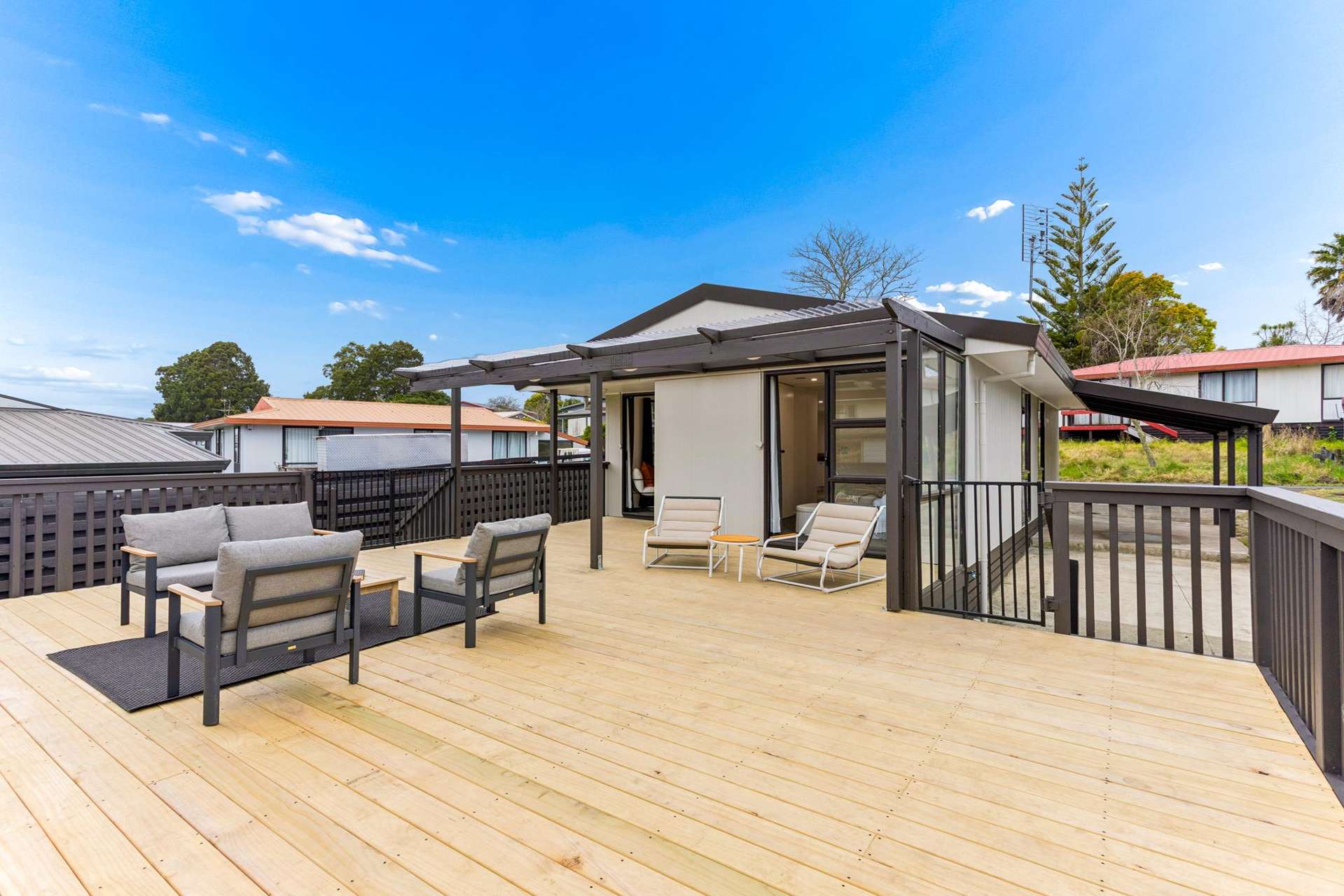 2/74 Parrs Cross Road Henderson_0