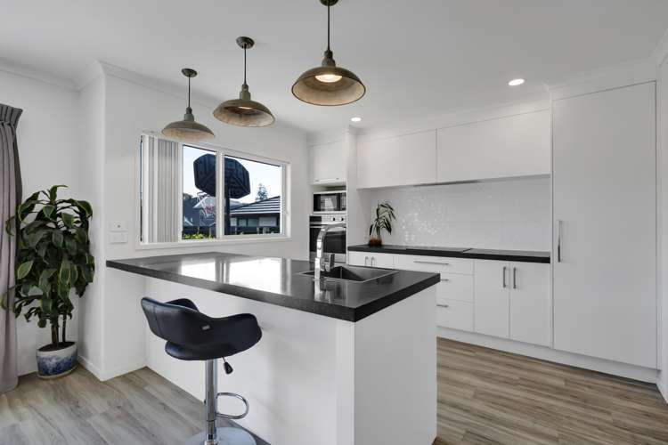 12 Oakmont Crescent Waiwhakaiho_6