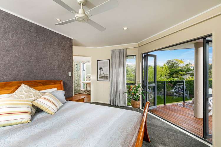 8 Almond Grove Greenhithe_11