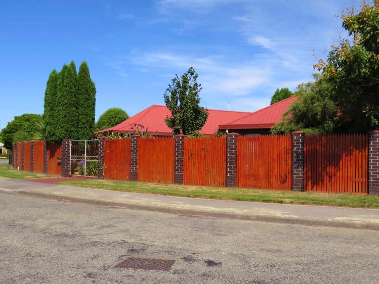 24 Peebles Drive Hei Hei_1