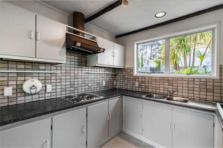 42 Hobby Avenue Birkdale_6