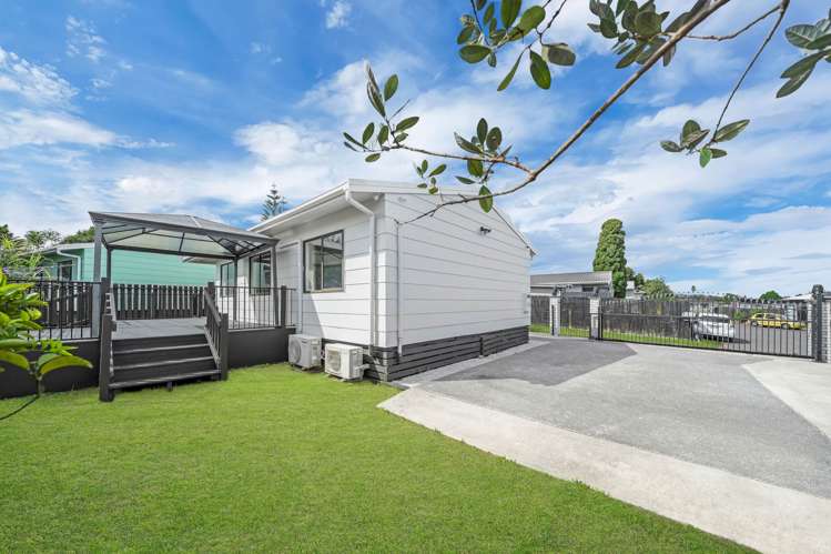 16A Hatherley Place Clendon Park_22