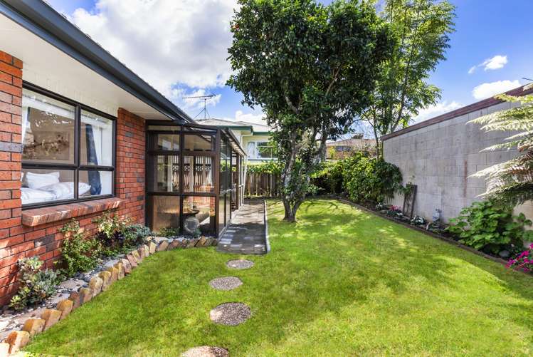 2/32 Campbell Road Onehunga_7