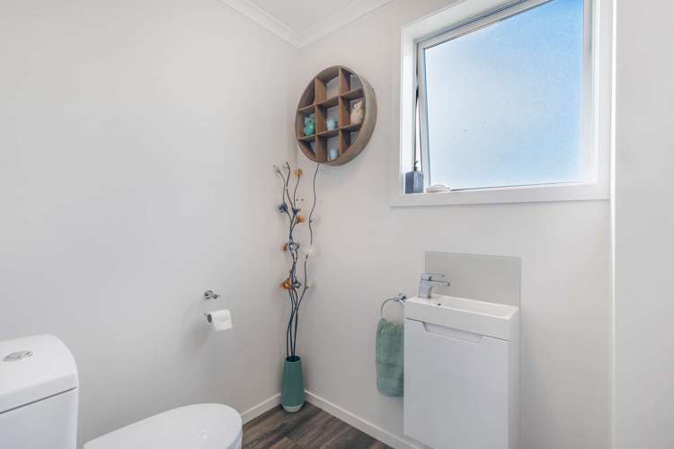 29 Chiefs Court Hamilton East_9