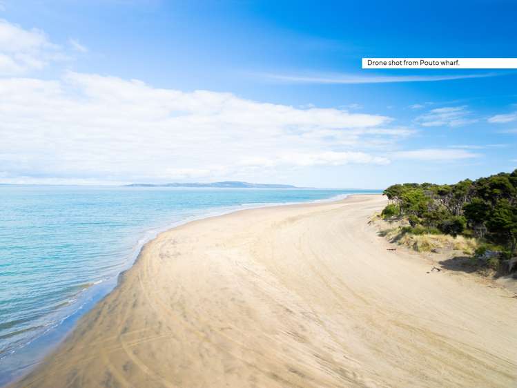 6569 Pouto Road Pouto_26