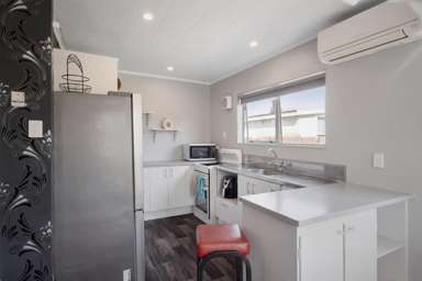 75a Consols Street_4