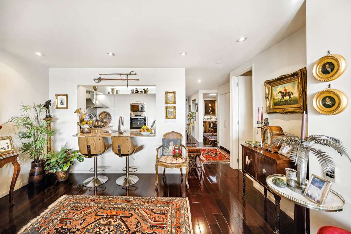 4B/10 Augustus Terrace_5
