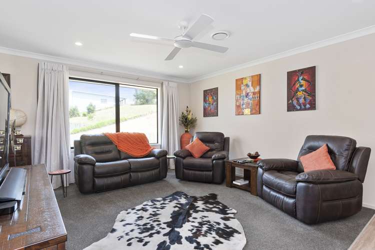 2 Raptor Way Welcome Bay_16