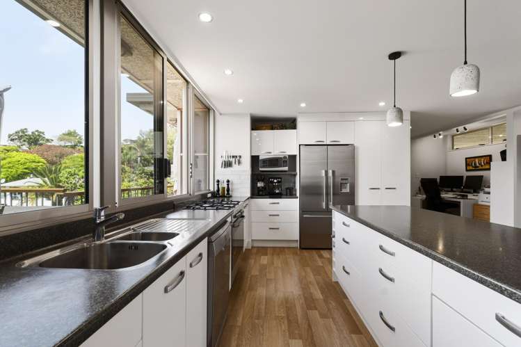 24 Anchorage Grove Maungatapu_32