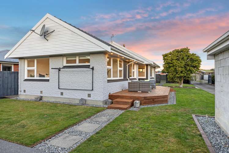 4 Adrian Place Shirley_14