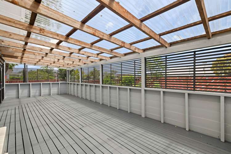 29 Sandrine Avenue Clover Park_11