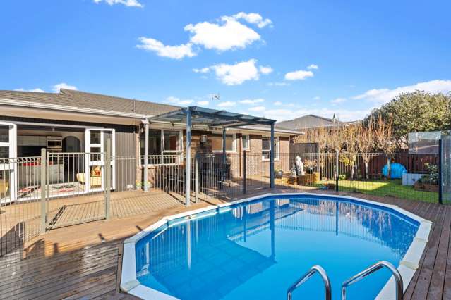 18 Nui Mana Place Te Atatu South_3