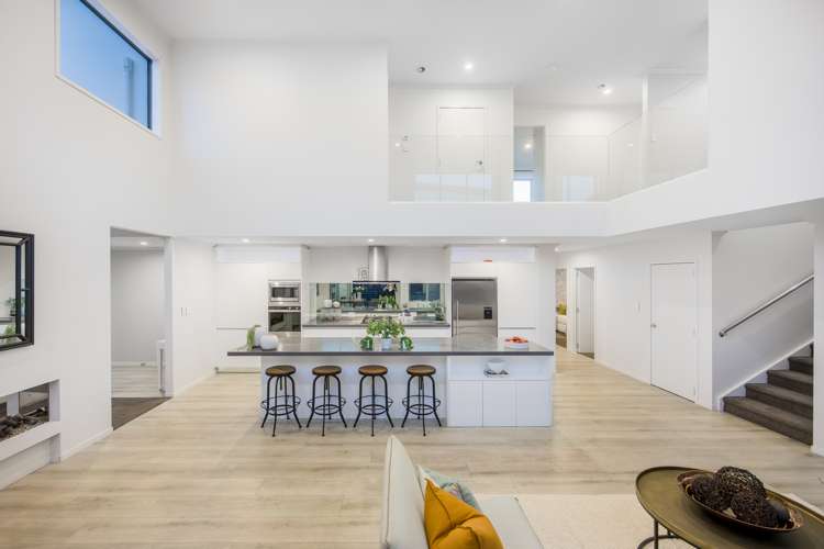 8 Tuatini Place Long Bay_9