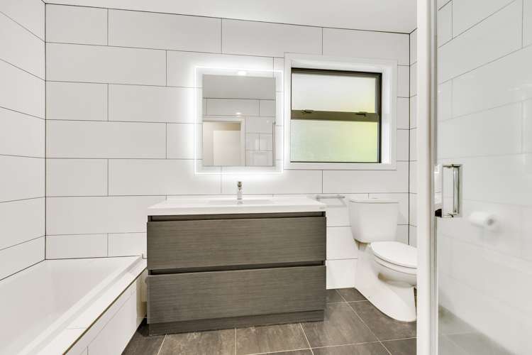 16 Hillcrest Avenue Hillcrest_16