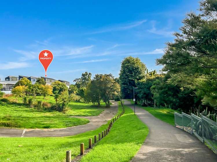 1/11&13 Tabitha Crescent Henderson_22