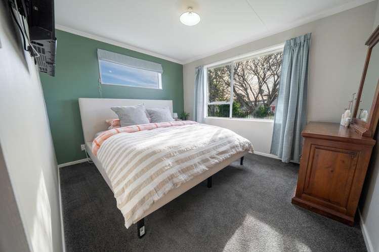 19 Peace Street Tuatapere_11