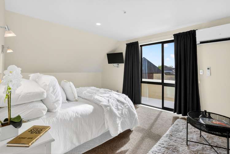 15I Vinograd Drive Te Atatu Peninsula_21