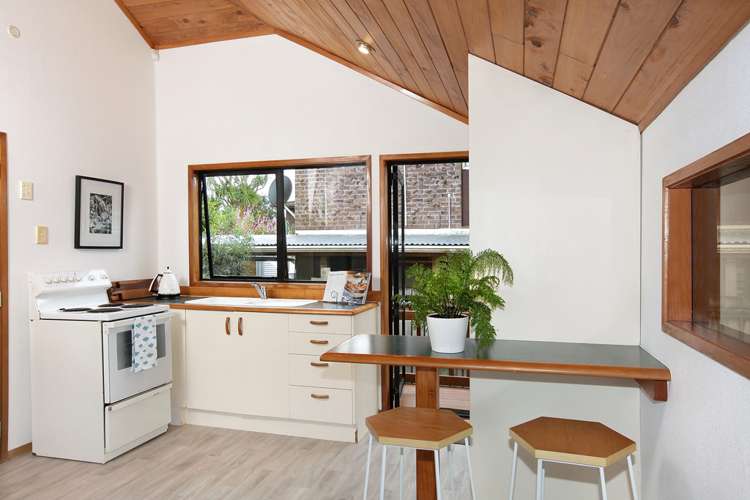 131b Edmonton Road Te Atatu South_15