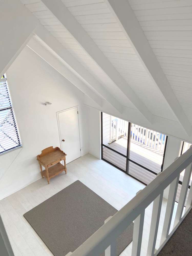 2/10 Lansdowne Street Bayswater_12