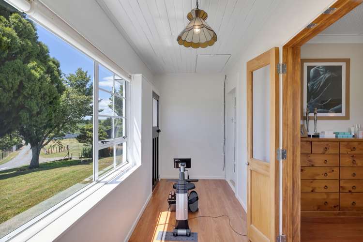 1397 Egmont Road Egmont Village_15