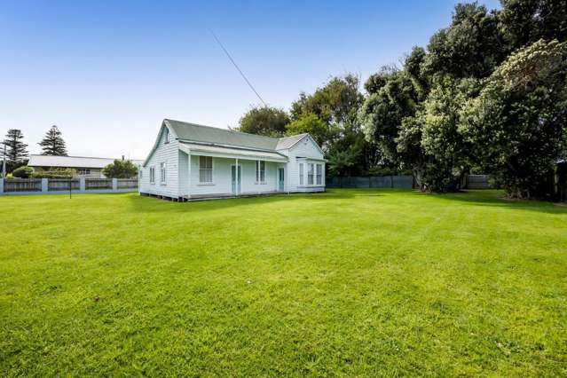 202 Egmont Street Patea_1