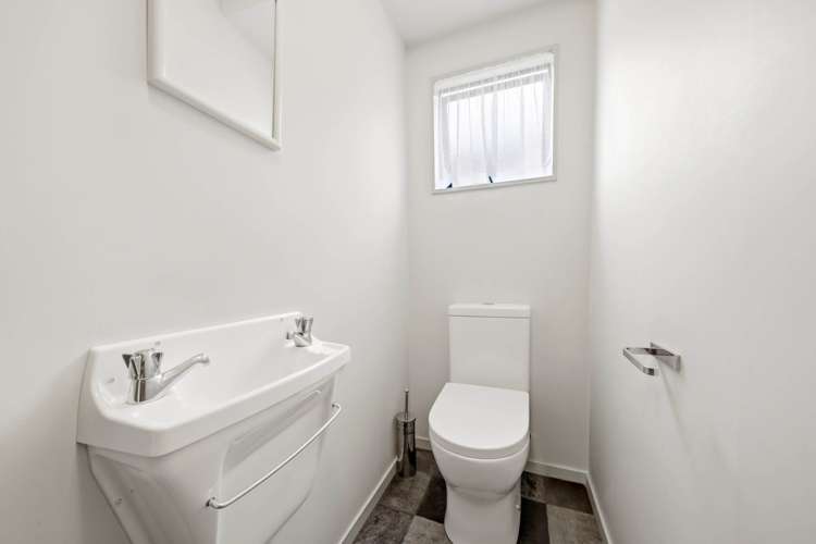9 Lyttelton Avenue Forrest Hill_16