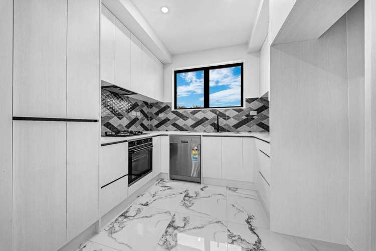 Lot 1- 4/8 Friesian Drive Mangere_9