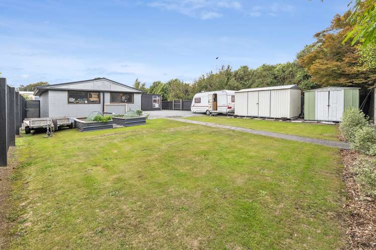 194 Springs Road Hornby_34