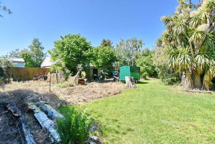 5 Pembertons Road Sefton_18