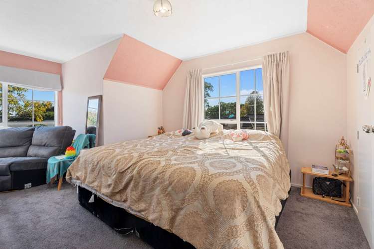 8 Evanda Crescent Conifer Grove_10