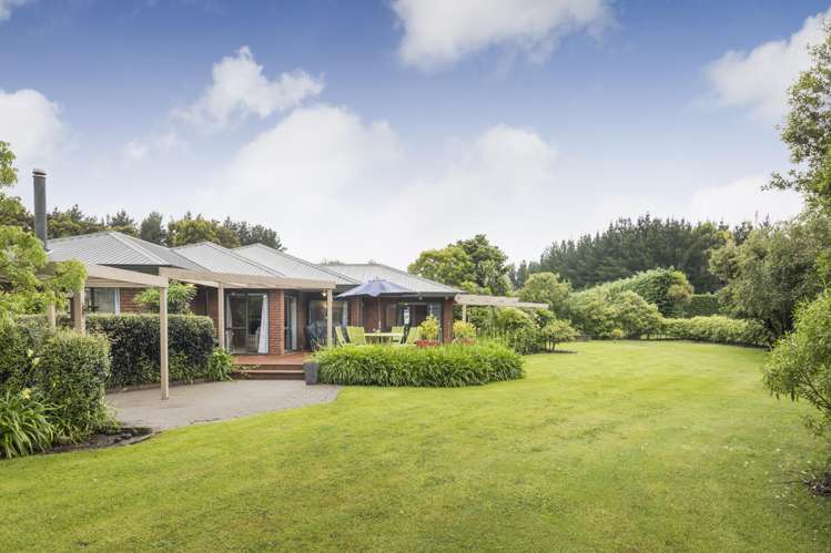 234 Polson Hill Drive Aokautere_17