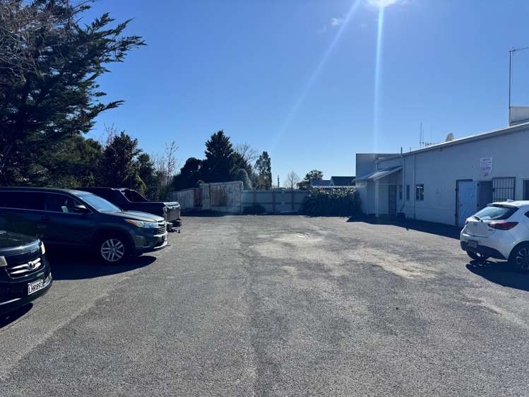 58A and B Main Road Katikati_9