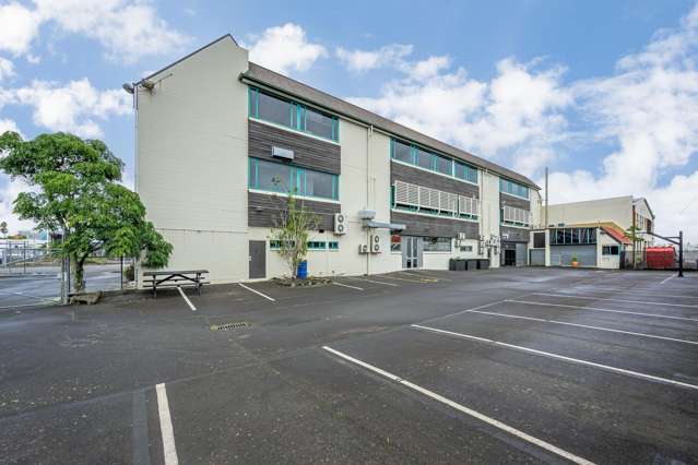 12-16 Gordon Road Otahuhu_3