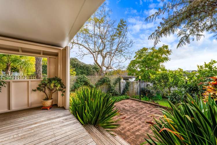 2/9 Newhaven Terrace Mairangi Bay_21