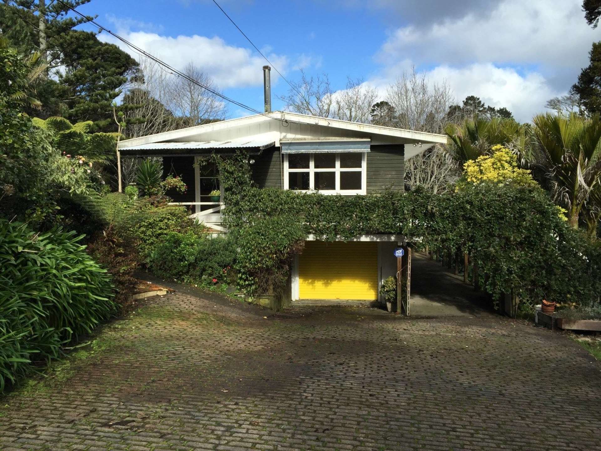 22 Highland Avenue Titirangi_0