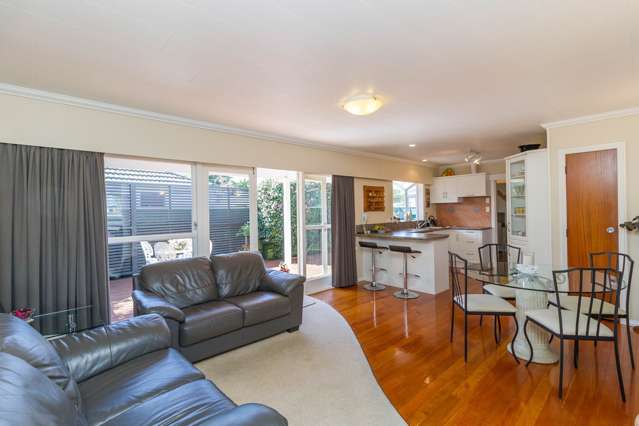 49b Kebbell Grove Epuni_4